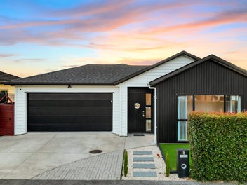 8 Koroheke RD, Takanini, Takanini