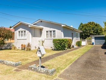 25 Field Street, Aramoho, Whanganui