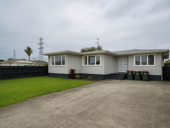 4A Whitley Crescent, Otara, Auckland