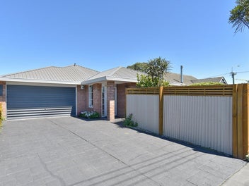 125 Sawyers Arms Road, Northcote, Christchurch
