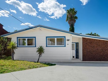 575 East Coast Road, Browns Bay, Auckland