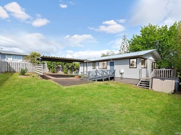 2 Hewlett Road, Massey, Auckland