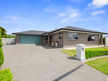 12 Megaw Close, Whalers Gate, New Plymouth