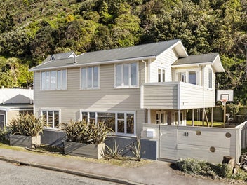82 Owhiro Bay Parade, Owhiro Bay, Wellington