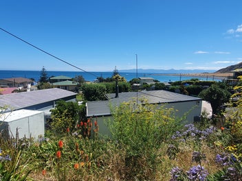 15 SEA view road, Cape Palliser, Pirinoa
