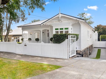 18 Pine Street, Mount Eden, Auckland