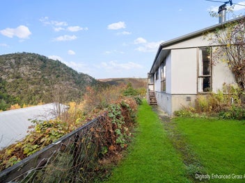 8 Morepork Lane, Waipori Falls, Outram