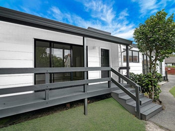 77 Meadowvale Rise, Titirangi, Auckland