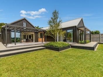 158 Lakes Boulevard, Pyes Pa, Tauranga