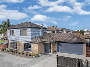 9 Riverglade Parkway, Te Atatu South, Auckland