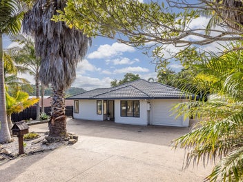 139 Roberta Crescent, Orewa, Orewa