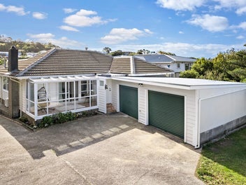 30 Bassett Road, Johnsonville, Wellington