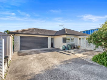 42B Ngatai Road, Otumoetai, Tauranga