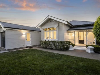 8 Ngapawa Street, Sandringham, Auckland