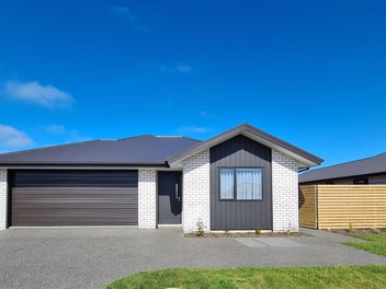 12 Nathaniel Archer Street, Woodend, Woodend