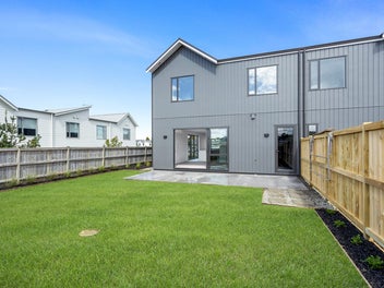 26 Cambie Avenue, Red Beach, Red Beach