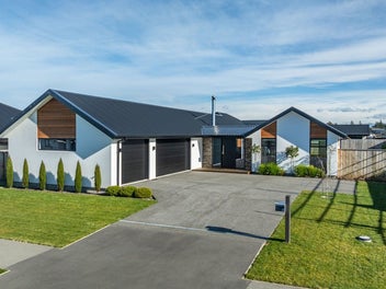 14 Merino Crescent, Kirwee