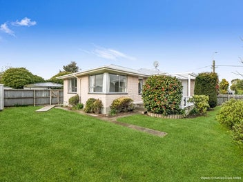 402 Yaldhurst Road, Russley, Christchurch