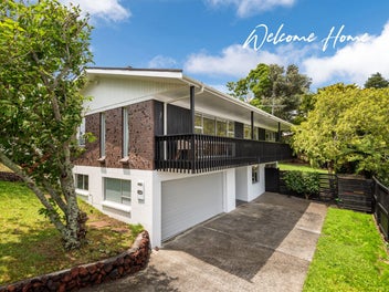 4 Sispara Place, Beach Haven, Auckland