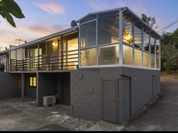 1/420 Beach Road, Mairangi Bay, Auckland