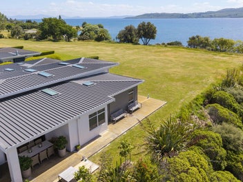 8 Kuiwai Drive, Rainbow Point, Taupo