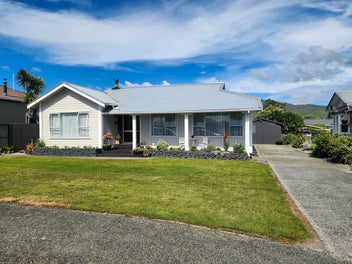 93 Blake Street, Blaketown, Greymouth