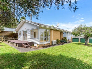 2/20 Juniper Road, Sunnynook, Auckland