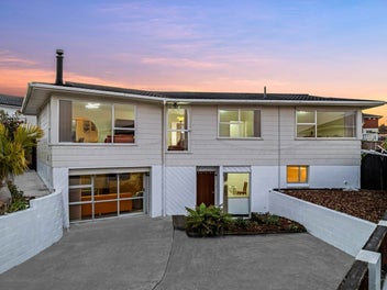 36 Felgrove Street, Glendene, Auckland