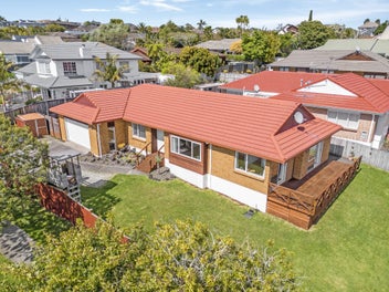 1/2 Perendale Close, Somerville, Auckland