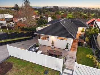 4 Noel Place, Mount Roskill, Auckland