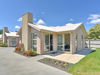 1/38 Sawyers Arms Road, Northcote, Christchurch