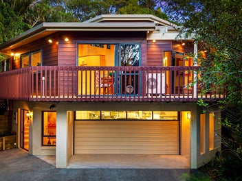 728 West Coast Road, Oratia, Auckland