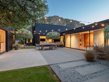 1 Larkins Way, Arthurs Point, Queenstown