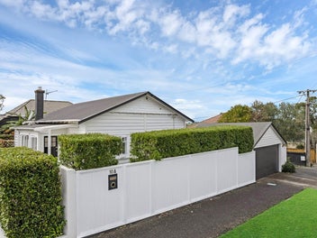 1/10 Merani Street, Narrow Neck, Auckland