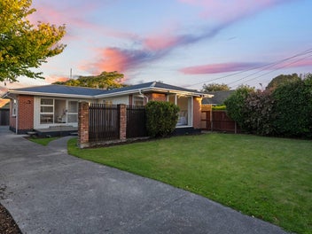 27 Liverton Crescent, Bishopdale, Christchurch