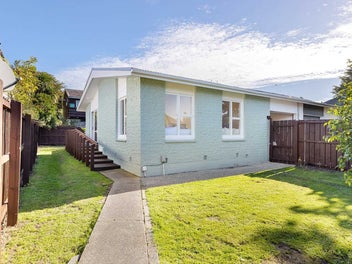 2/14 Frederick Street, Waltham, Christchurch