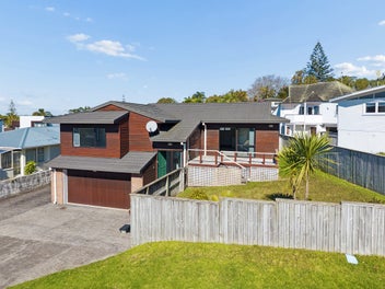 1/133 Nile Road, Milford, Auckland