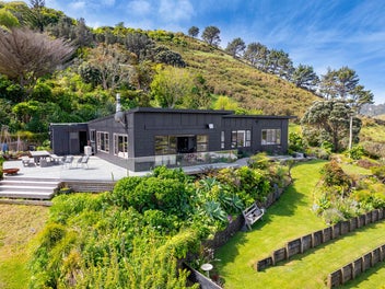 69 North Street, Mōkau