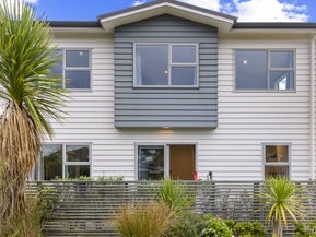 10/20 Glanmire Road, Newlands, Wellington