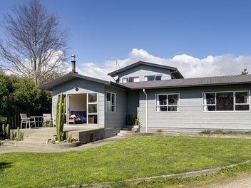 12 Cooper Place, Richmond