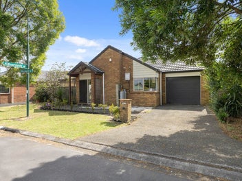 7 Hibernian Drive, Ranui, Auckland
