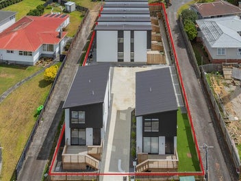 3/36 Tiroroa Avenue, Te Atatu South, Auckland