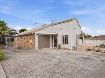 22B Otumoetai Road, Judea, Tauranga