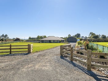 66E Flint Road West, Stratford