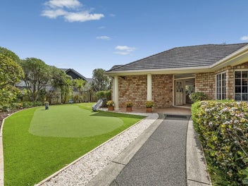 12 San Jose Rise, Shamrock Park, Auckland