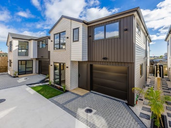 18D Buckland Road, Mangere East, Auckland