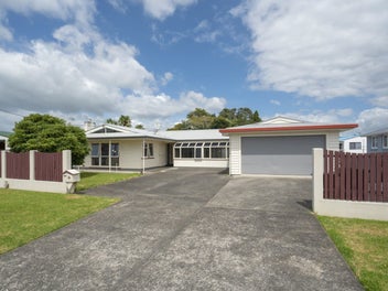 34 Chadwick Road, Greerton, Tauranga