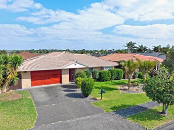 27 Glenross Drive, Wattle Downs, Auckland
