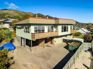 9 Farnham Drive, Richmond, Richmond