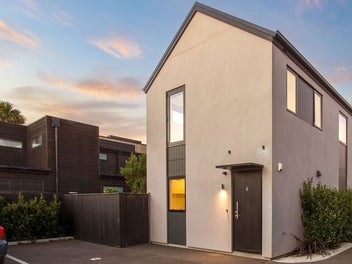 6/64 Brockworth Place, Riccarton, Christchurch